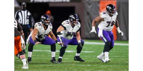 Tanto las posiciones de tackle de los Baltimore Ravens como de los Kansas City Chiefs han cambiado de jugador